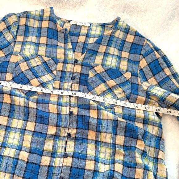 CLEARANCE Daily Thread Plaid Flannel Button Down Shirt - Small - Vibrant & Cozy - Picture 9 of 11